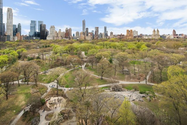 860 5TH Avenue PHH, New York City, NY 10065