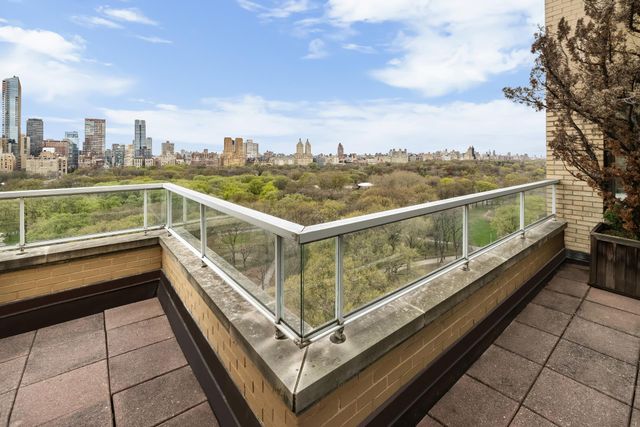 860 5TH Avenue PHH, New York City, NY 10065