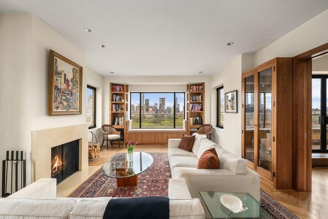 860 5TH Avenue PHH, New York City, NY 10065