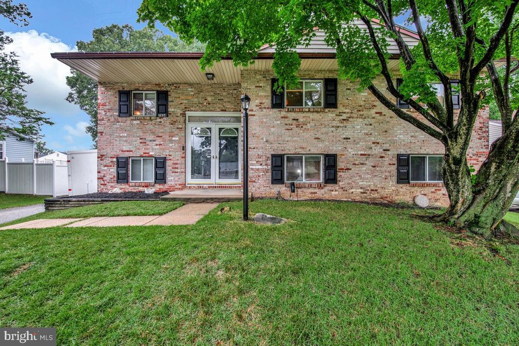 7954 PIPERS PATH, Glen Burnie, MD 21061
