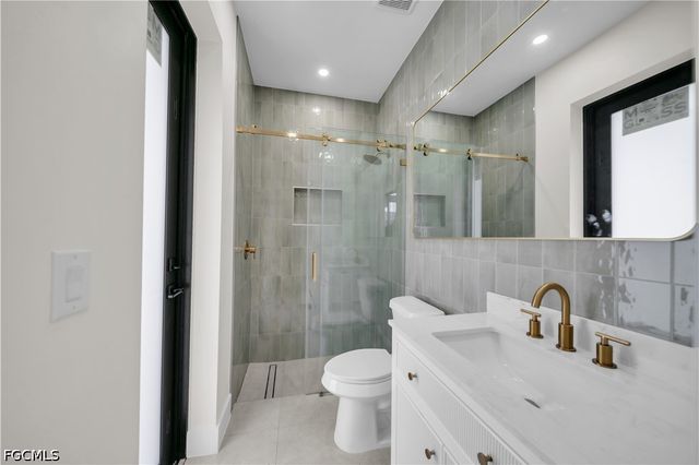 16285 Cape Horn BLVD, Punta Gorda, FL 33955