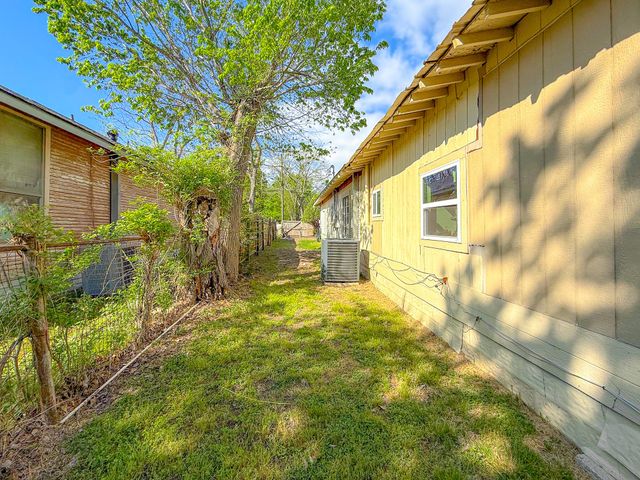 401 S 30th Street, Corsicana, TX 75110
