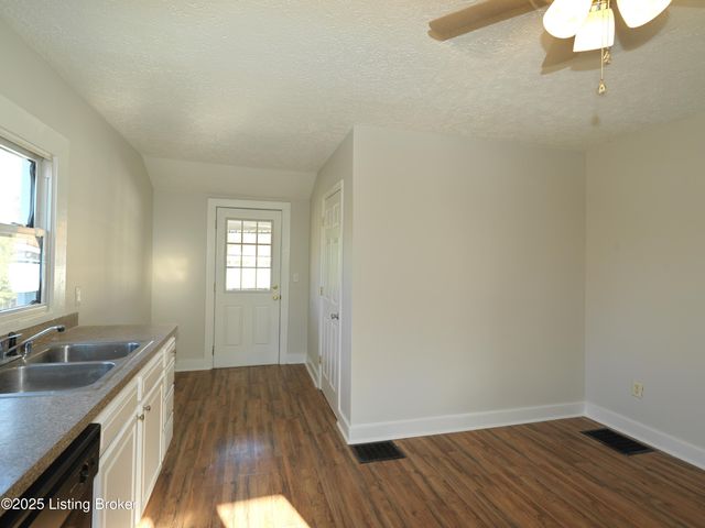 1553 Taylor Ave, Louisville, KY 40213