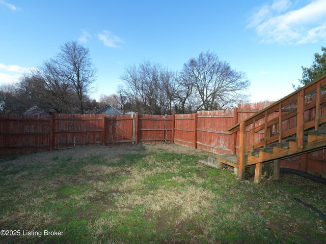 1553 Taylor Ave, Louisville, KY 40213