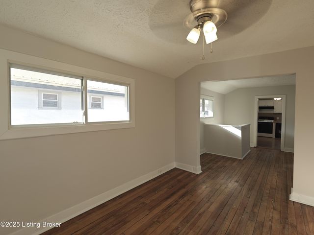 1553 Taylor Ave, Louisville, KY 40213