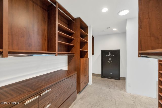 4209 E Weldon Avenue, Phoenix, AZ 85018