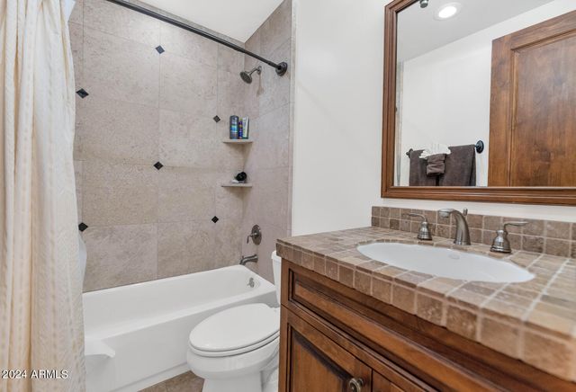 4209 E Weldon Avenue, Phoenix, AZ 85018