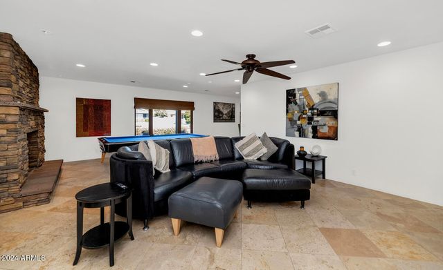 4209 E Weldon Avenue, Phoenix, AZ 85018