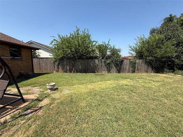 813 Wandering Way, Oklahoma City, OK 73170