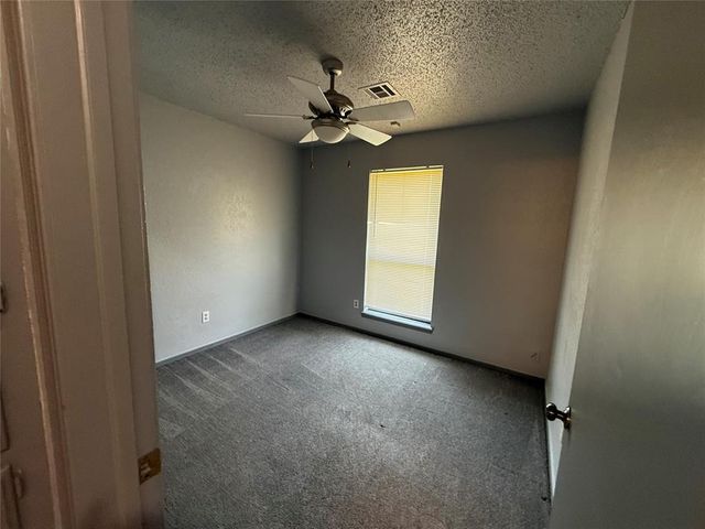 813 Wandering Way, Oklahoma City, OK 73170