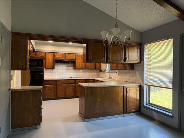 813 Wandering Way, Oklahoma City, OK 73170