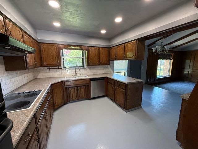 813 Wandering Way, Oklahoma City, OK 73170