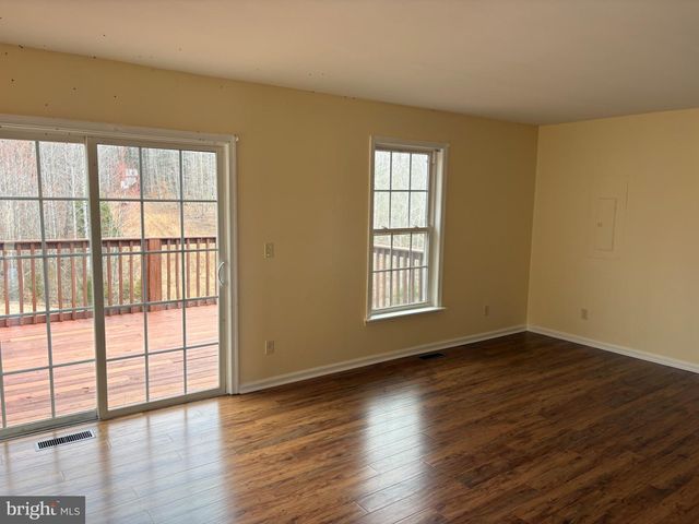 41 ELIZABETH LN, Louisa, VA 23093