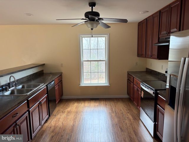 41 ELIZABETH LN, Louisa, VA 23093