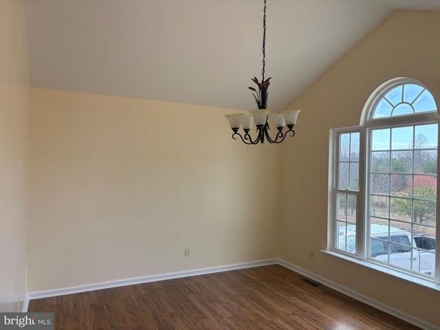 41 ELIZABETH LN, Louisa, VA 23093