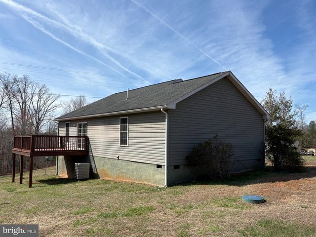 41 ELIZABETH LN, Louisa, VA 23093