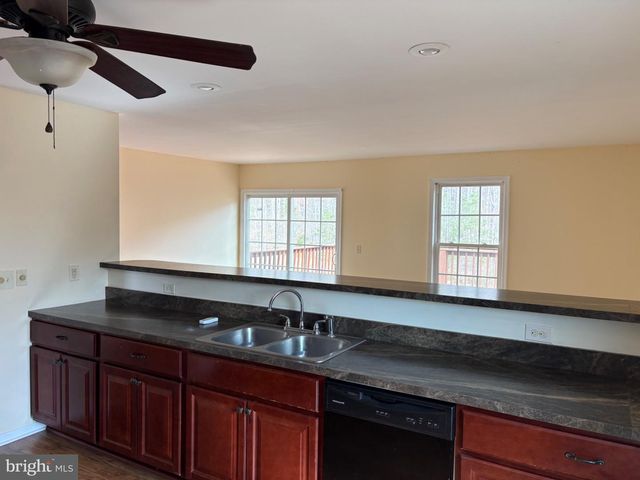 41 ELIZABETH LN, Louisa, VA 23093