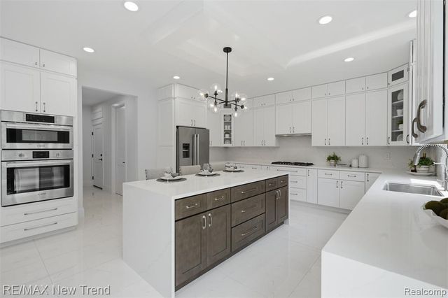 28943 Wintergreen, Farmington Hills, MI 48331