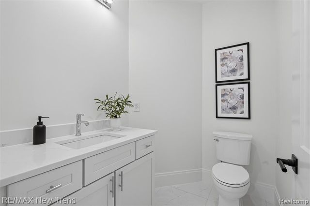 28943 Wintergreen, Farmington Hills, MI 48331
