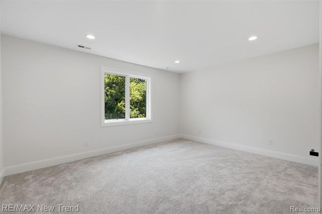 28943 Wintergreen, Farmington Hills, MI 48331