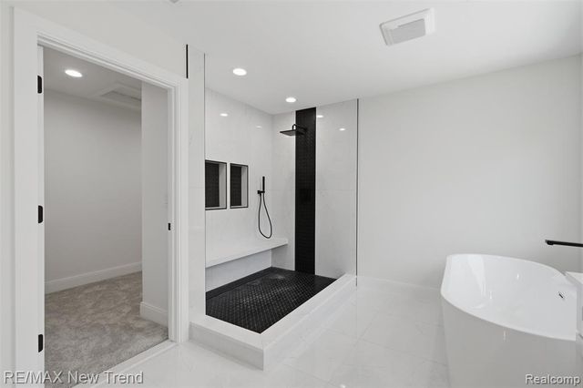 28943 Wintergreen, Farmington Hills, MI 48331