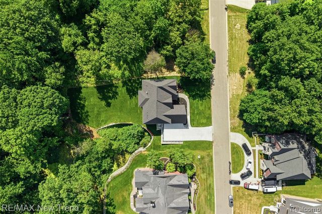 28943 Wintergreen, Farmington Hills, MI 48331