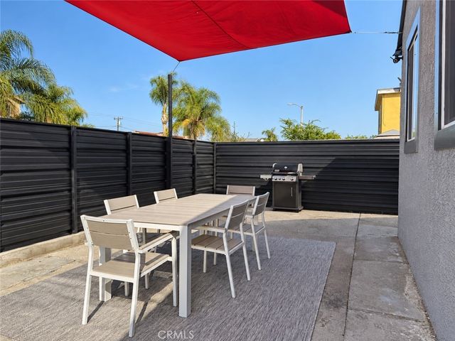 1152 E 77th, Los Angeles, CA 90001