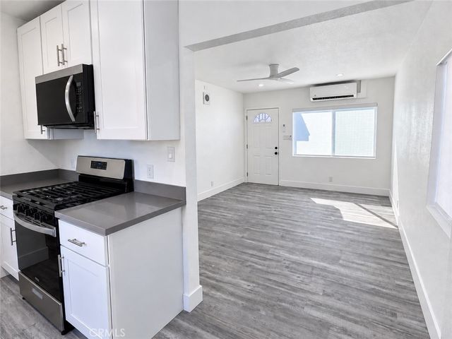 1152 E 77th, Los Angeles, CA 90001