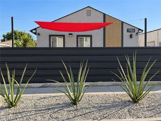 1152 E 77th, Los Angeles, CA 90001