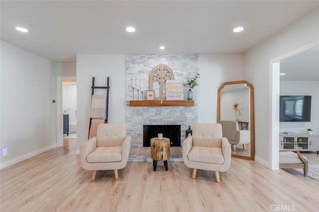 447 W Bennett Avenue, Glendora, CA 91741