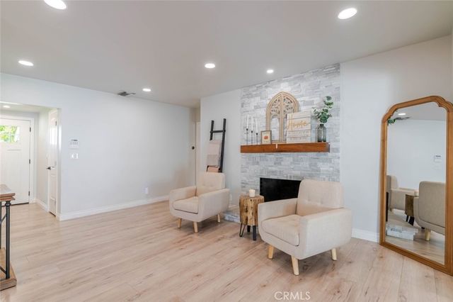 447 W Bennett Avenue, Glendora, CA 91741