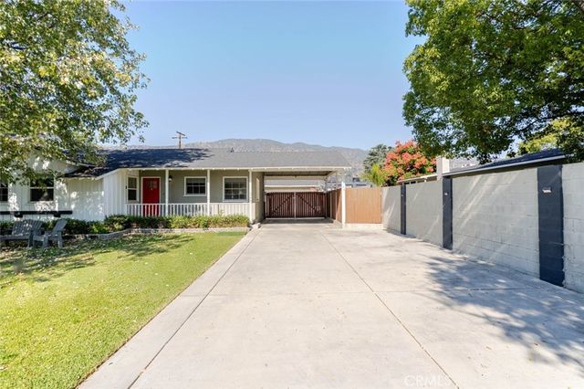 447 W Bennett Avenue, Glendora, CA 91741
