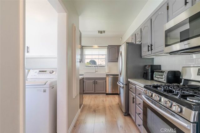 447 W Bennett Avenue, Glendora, CA 91741
