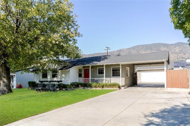 447 W Bennett Avenue, Glendora, CA 91741