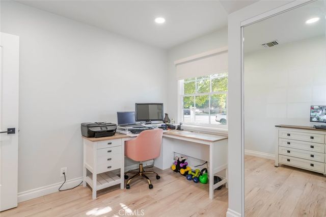 447 W Bennett Avenue, Glendora, CA 91741