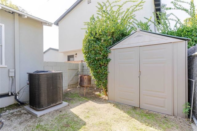 447 W Bennett Avenue, Glendora, CA 91741