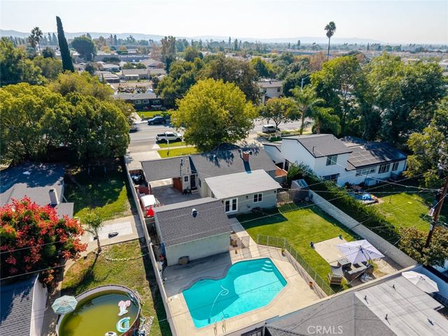 447 W Bennett Avenue, Glendora, CA 91741