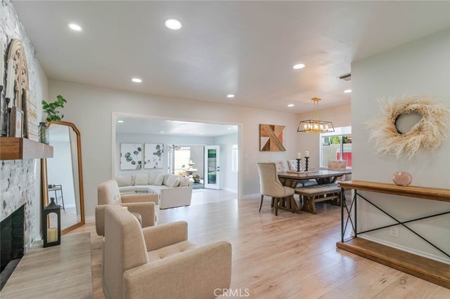 447 W Bennett Avenue, Glendora, CA 91741