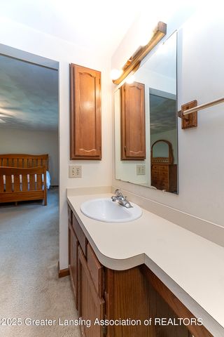 1591 Wenonah Drive, Okemos, MI 48864