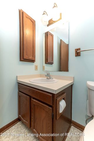 1591 Wenonah Drive, Okemos, MI 48864