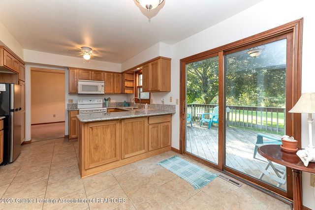 1591 Wenonah Drive, Okemos, MI 48864