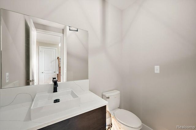 50437 Mistwood Drive, Macomb, MI 48042