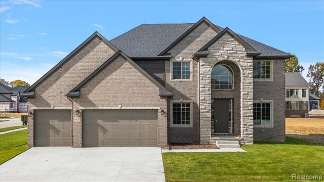 50437 Mistwood Drive, Macomb, MI 48042