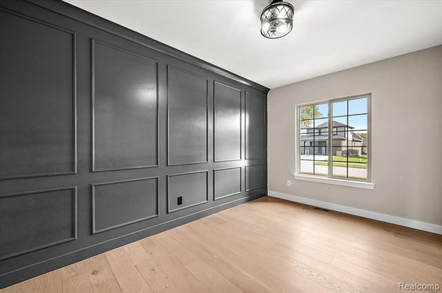 50437 Mistwood Drive, Macomb, MI 48042