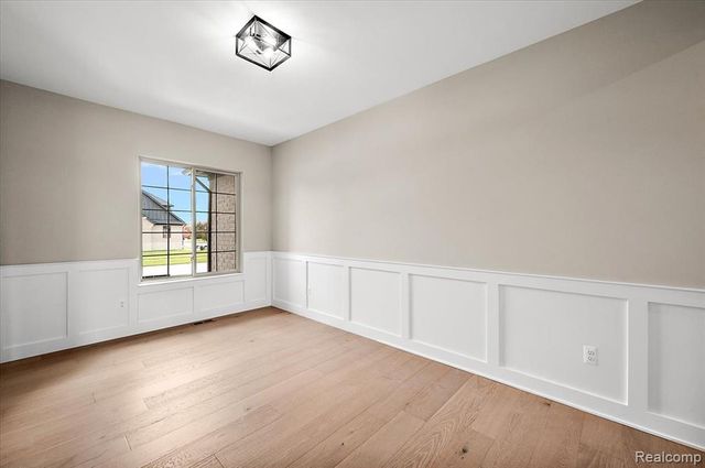 50437 Mistwood Drive, Macomb, MI 48042