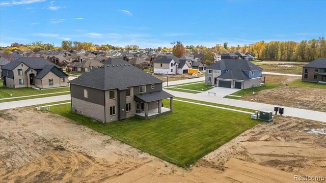 50437 Mistwood Drive, Macomb, MI 48042