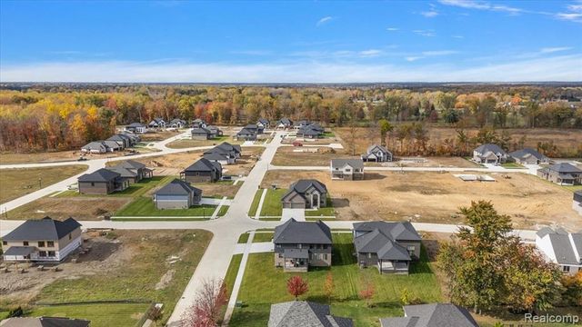 50437 Mistwood Drive, Macomb, MI 48042