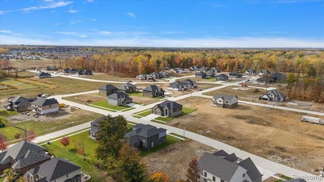 50437 Mistwood Drive, Macomb, MI 48042