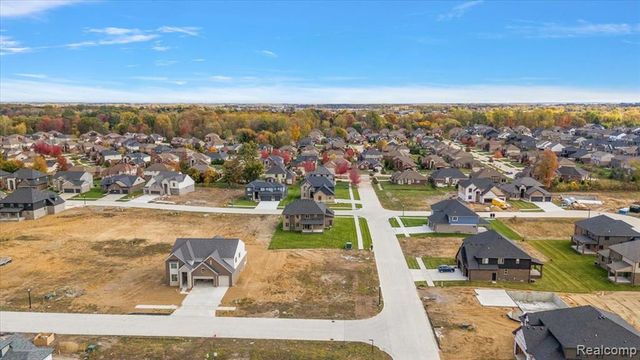 50437 Mistwood Drive, Macomb, MI 48042