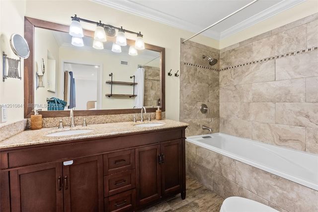1315 NE 5th Ter, Fort Lauderdale, FL 33304